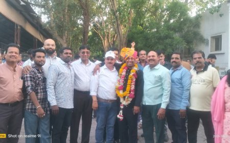 कैप -तुम मुझे यूं भुला ना पाओगे.. रिकॉर्ड रुम के पन्नो पर छोड़ गए 40 साल का सफरनामा