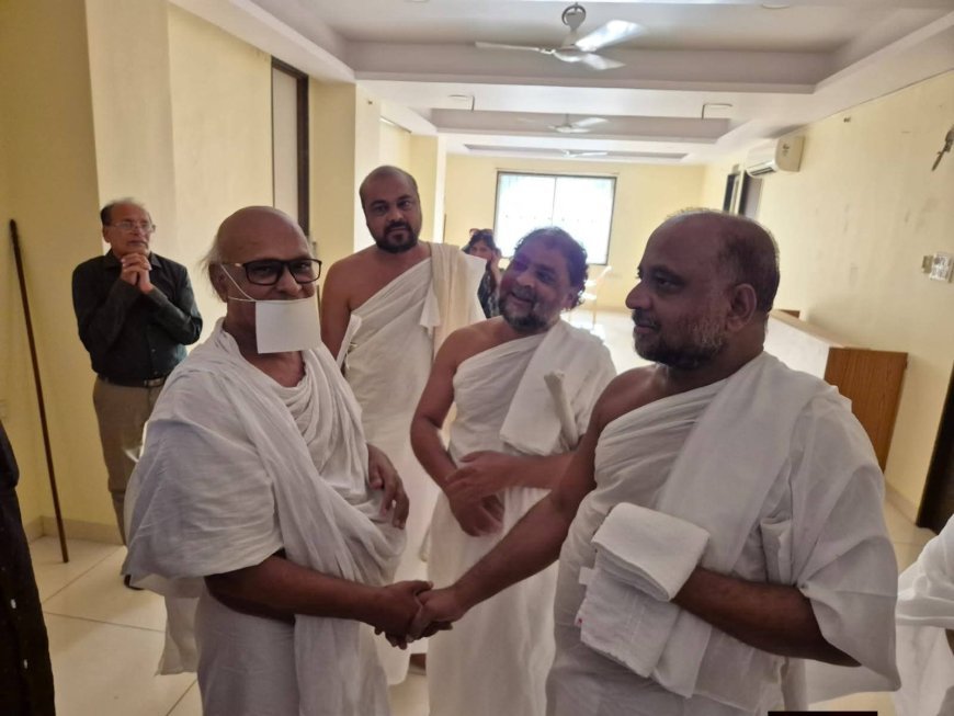 तिलक नगर स्थित श्री राजेंद्रसूरी आराधना भवन में हुआ दो महान संतों का आत्मीय मिलन
