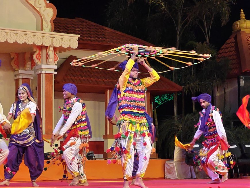 आज की विशेष प्रस्तुति कश्मीर का रौफडांस पंजाब का जिंदवा