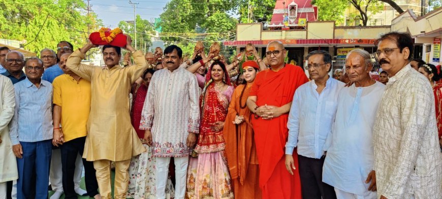 भागवत कालजयी ग्रन्थ, यह ऐसा सरोवर जिसमें जितनी गहरी डुबकी लगाएँगे,