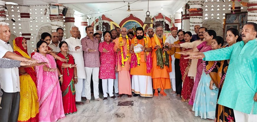 गंगा दशहरे पर सैकड़ों नागरिकों ने ली पानी की एक-एक  बूंद बचाने और पवित्र नदियों को स्वच्छ रखने की शपथ 