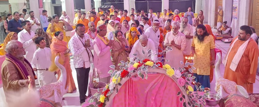 हंसदास मठ पर बुधवार को अखंड रामायण की पूर्णाहुति, फूलों की संगीतमय होली भी होगी