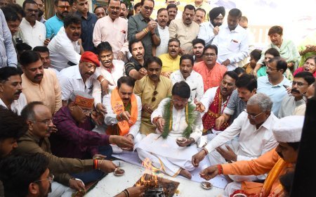 भाजपा द्वारा आज खज़राना गणेश मंदिर में हुई विशेष पूजा अर्चना, आरती- मंत्रोच्चार के साथ हवन सम्पन्न