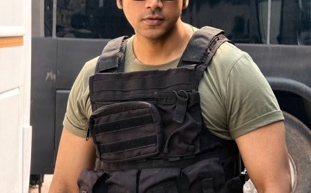 वेलकम टू द जंगल” में इंदौर के आदित्य सिंह का ज़ोरदार डेब्यू , मल्टीस्टारर फिल्म शुक्रवार को होगी रिलीज