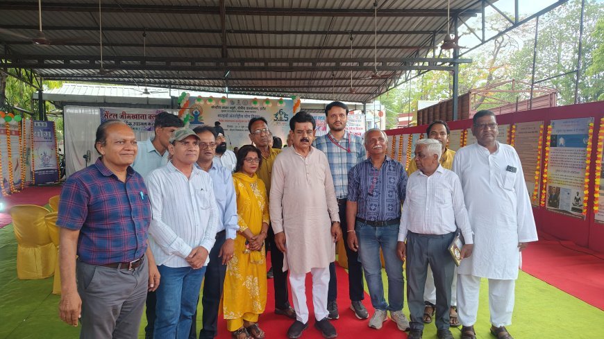 अंतर्राष्ट्रीय योग दिवस के उपलक्ष्य में केंद्रीय संचार ब्यूरो इंदौर द्वारा दो दिवसीय योग चित्र प्रदर्शनी का शुभारंभ