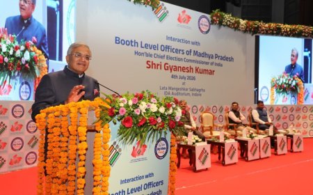 ज्ञानेश कुमार ने कहा बूथ लेवल अधिकारी (बीएलओ) होते हैं लोकतंत्र की नींव