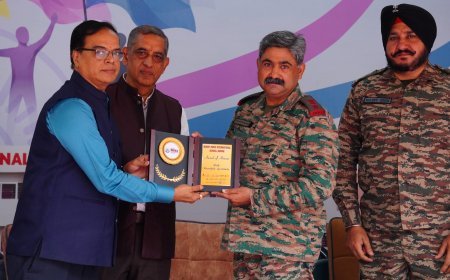 माउंट इंडेक्स इंटरनेशनल स्कूल में अलंकरण समारोह, छात्र परिषद ने ली नेतृत्व की शपथ