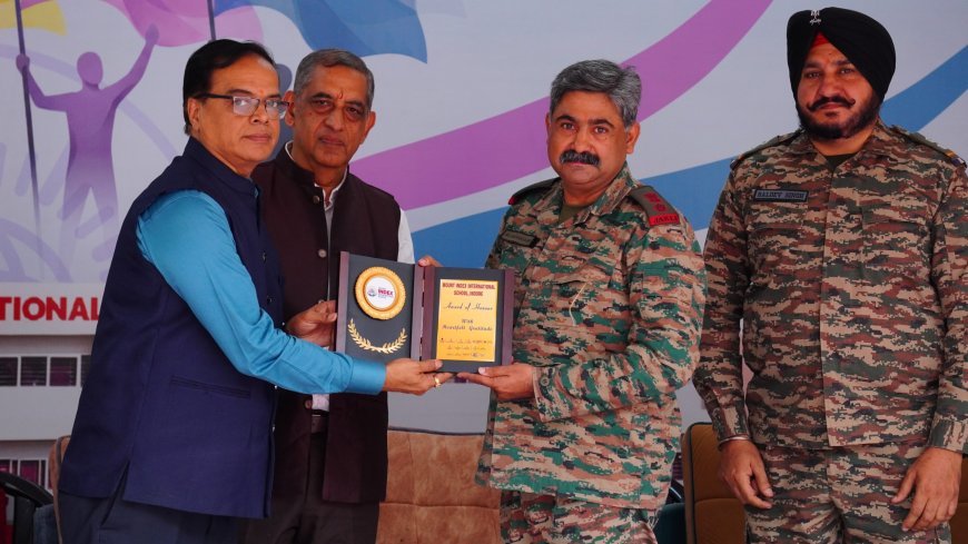 माउंट इंडेक्स इंटरनेशनल स्कूल में अलंकरण समारोह, छात्र परिषद ने ली नेतृत्व की शपथ