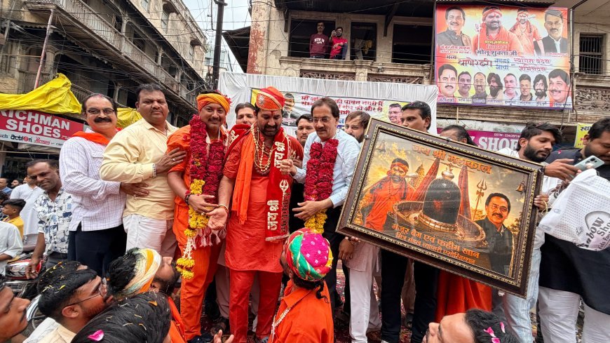 महेश्वर से उज्जैन तक कावड़ यात्रा में संस्था सर्वधर्म संघ ने किया कावड़ियों का स्वागत