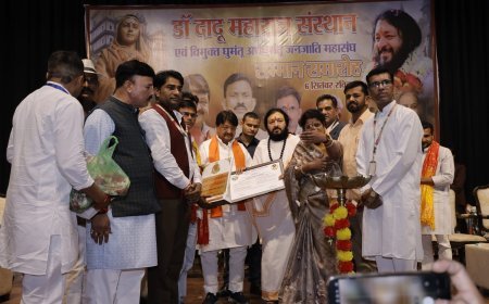 डॉ दादू जी महाराज को उत्कृष्ट समाज सेवा के लिए मिला *विमुक्त सेवा रत्न सम्मान