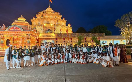 थाईलैंड गणेश विसर्जन में गूंजी इंदौर के ढोल की धमक , 30 वादकों का दल फुकेट पहुंच
