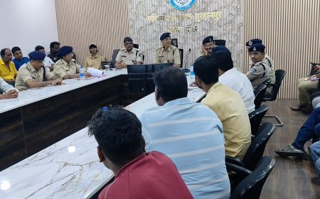 पुलिस अधीक्षक  आशुतोष बागरी ने ली गणेश पंडाल आयोजकों की बैठक