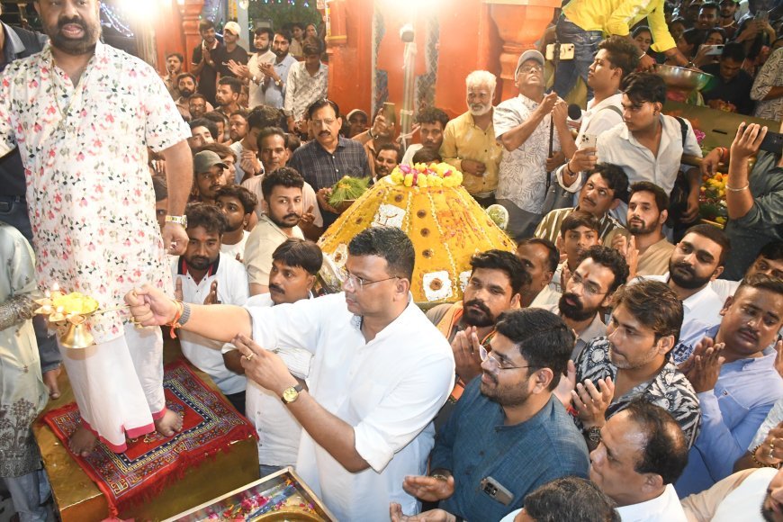 श्री खजराना गणेश मंदिर में गूंजे जयकारे: 10 दिवसीय गणेश उत्सव के दौरान अर्पित किया गया 501 किलो का विशाल ‘महालड्डू भोग