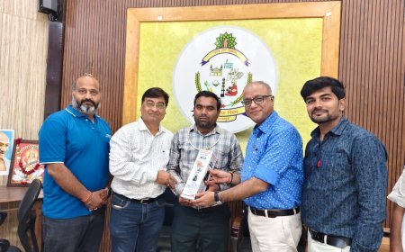 गांधी जयंती पर रोटरी ने किया ‘स्वच्छता के नायकों’ का सम्मान  घर-घर कचरा संग्रहण करने वाले वाहन चालकों एवं सफाई मित्रों को किया सम्मानित