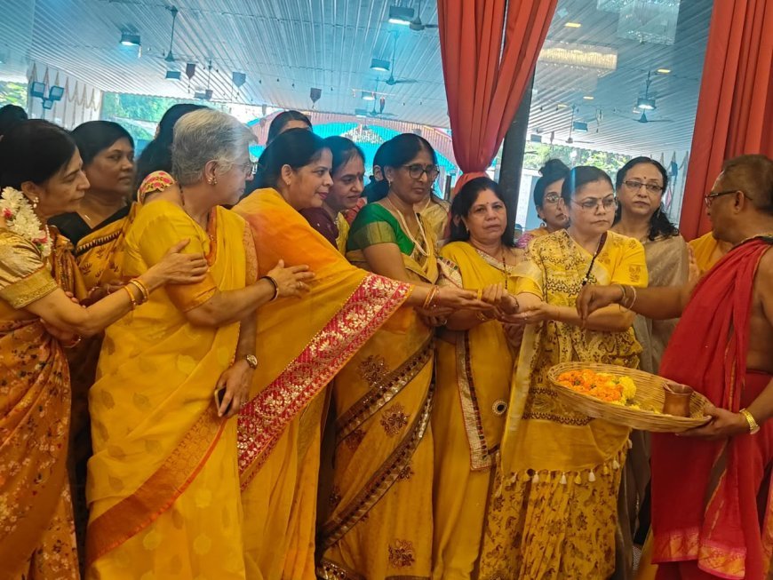 तीन दिवसीय नवरात्रि उत्सव का शुभारंभ कन्या पूजन एवं वैदिक अनुष्ठानों के साथ