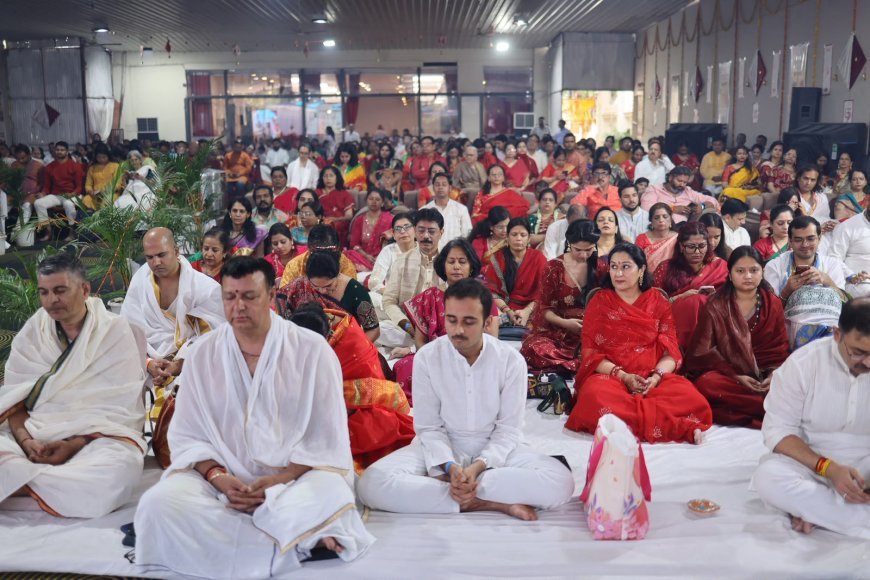 आर्ट ऑफ लिविंग इंदौर के शारदीय नवरात्रि महोत्सव का भव्य समापन, 700 श्रद्धालु हुए शामिल